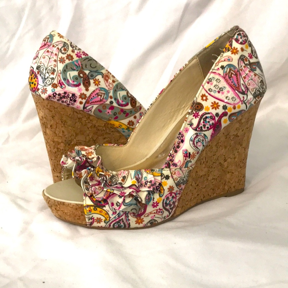 Steve Madden paisley heel